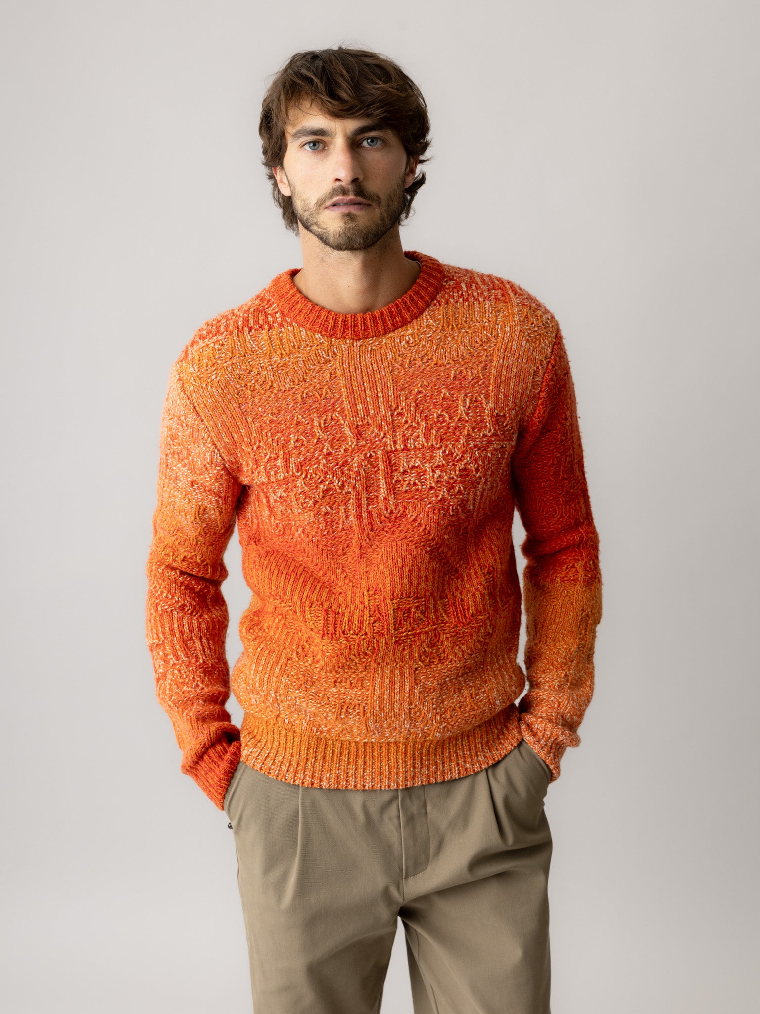 Modelshot / Orange Rust / Detail